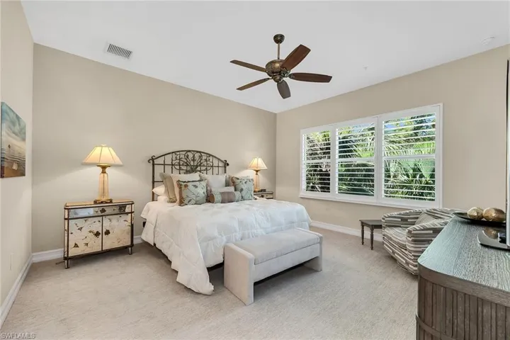 7825 Hawthorne Dr 2104, Naples, Florida 34113