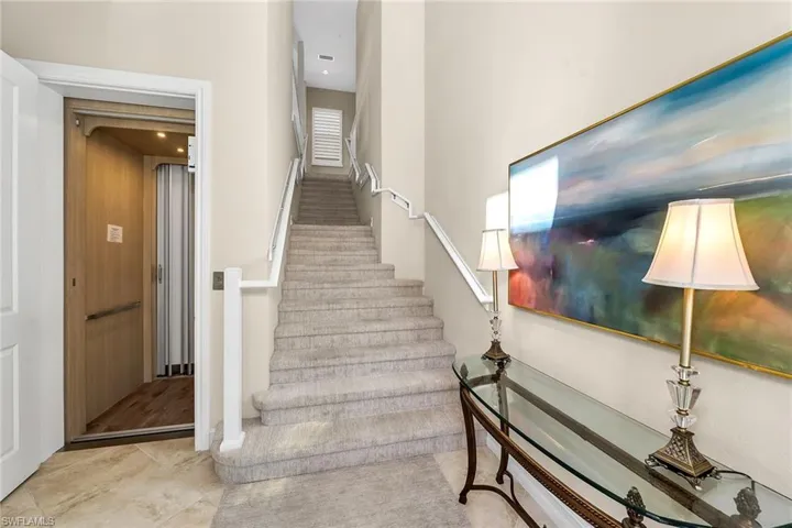 7825 Hawthorne Dr 2104, Naples, Florida 34113