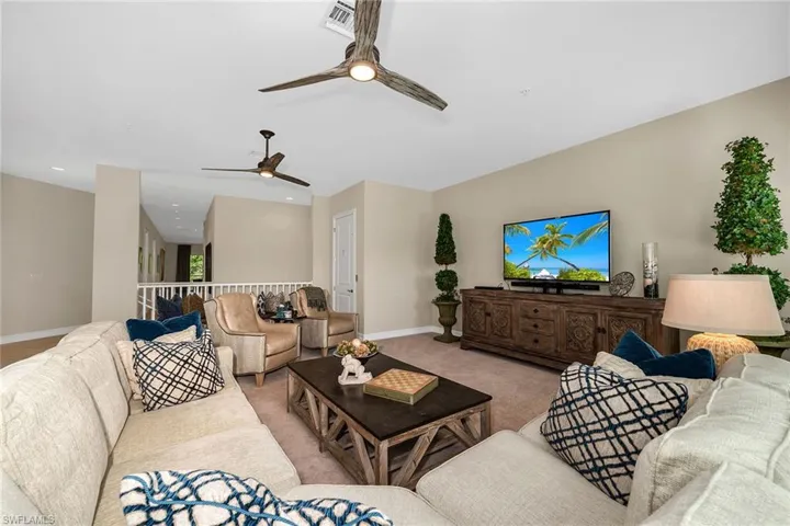 7825 Hawthorne Dr 2104, Naples, Florida 34113