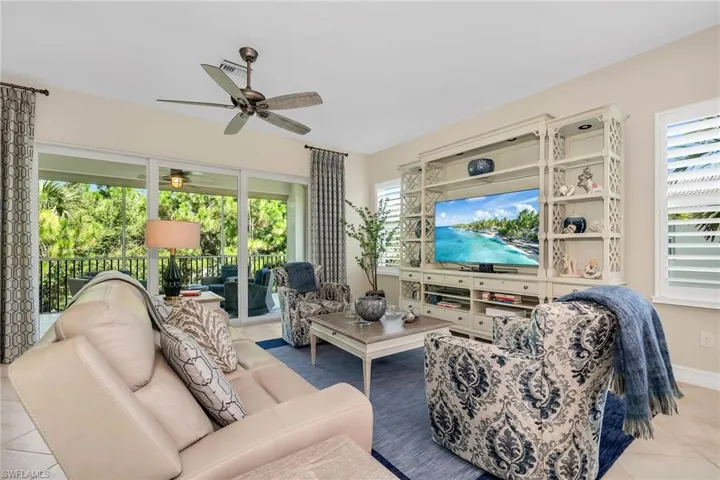 7825 Hawthorne Dr 2104, Naples, Florida 34113