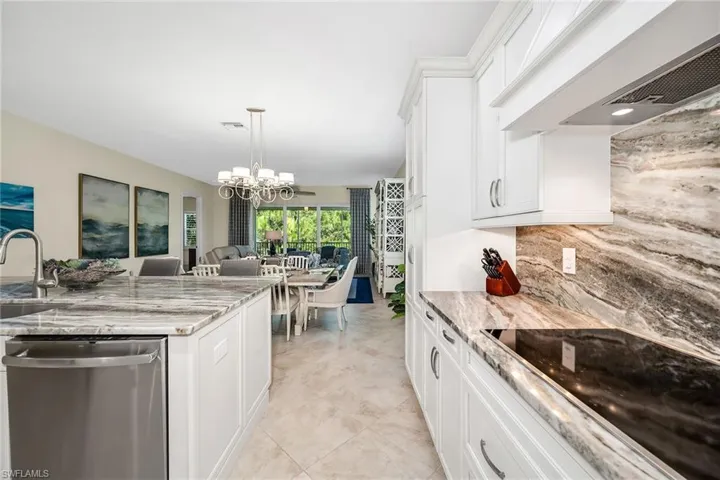 7825 Hawthorne Dr 2104, Naples, Florida 34113