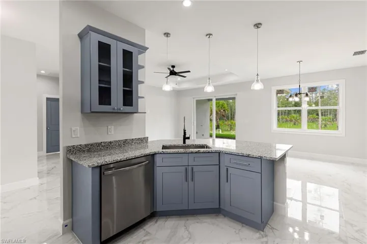 343 Desoto Blvd N, Naples, Florida 34120
