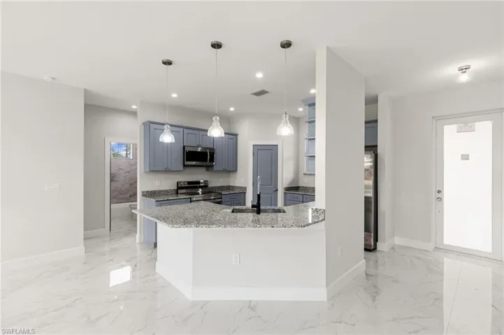 343 Desoto Blvd N, Naples, Florida 34120