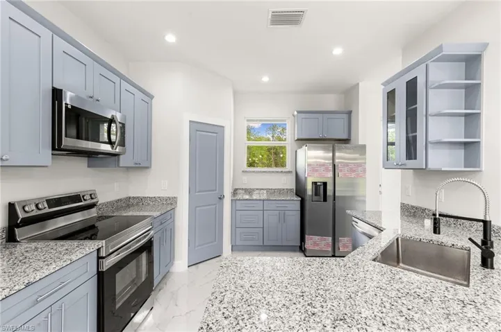343 Desoto Blvd N, Naples, Florida 34120