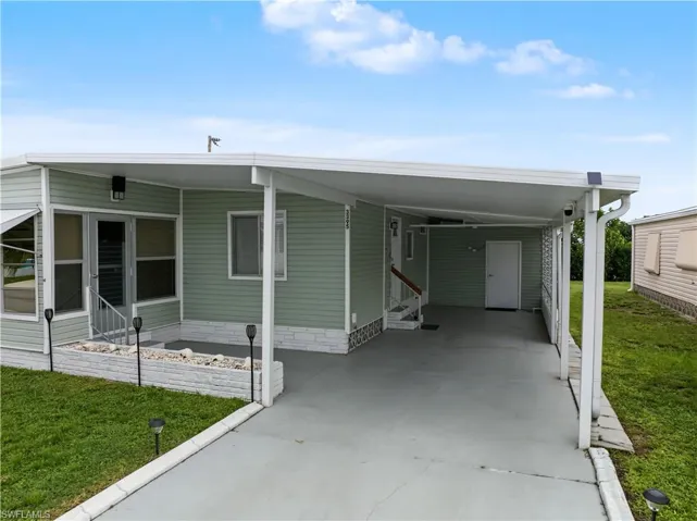 3395 Galaxy Way, North Fort Myers, Florida 33903