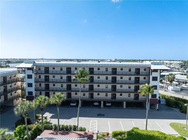 807 River Point Dr D 202, Naples, Florida 34102