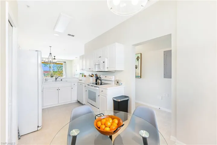 2730  Cypress Trace  CIR, Naples, FL 34119