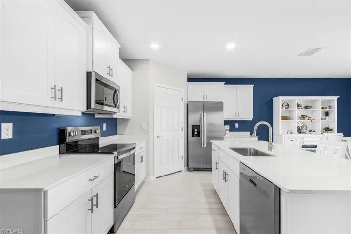 3658 Rollingwater Way, North Fort Myers, Florida 33917