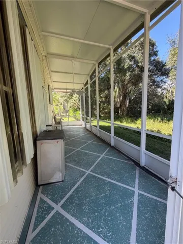 1080 Diamond Lake Cir, Naples, Florida 34114