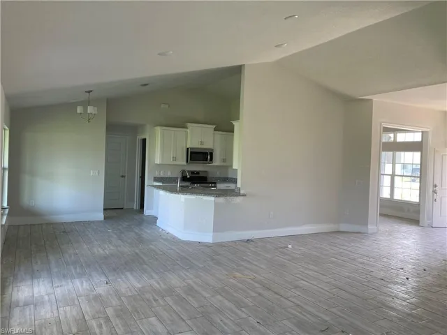 GREAT ROOM TO EAT-IN NOOK AND KITCHEN