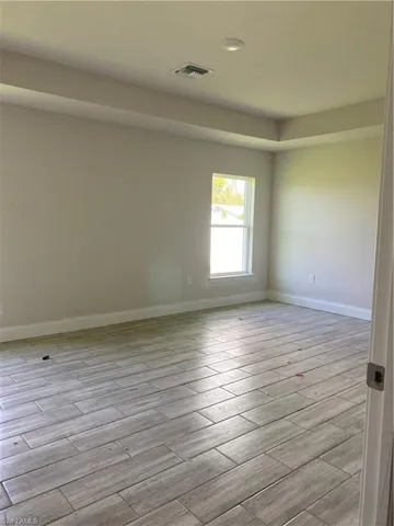 LARGE MASTER SUITE