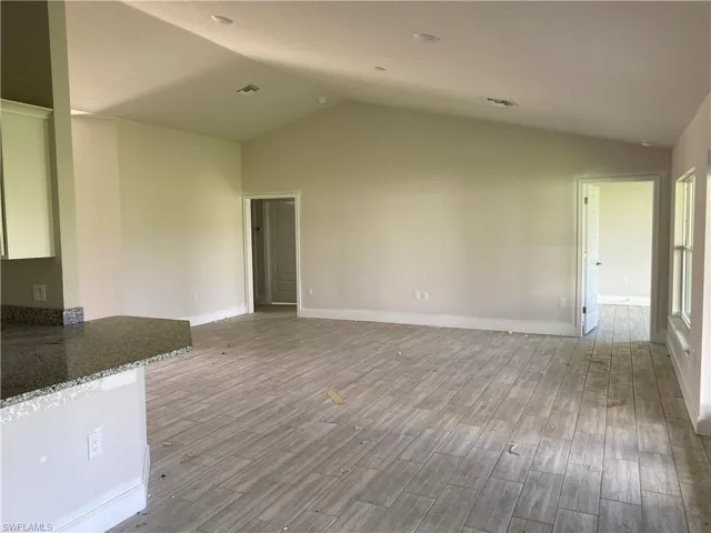 BREAKFAST NOOK TO KITCHEN