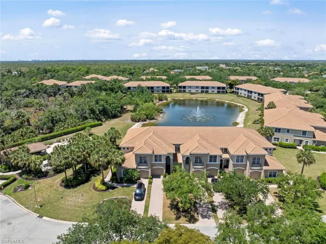 7090 Bay Woods Lake Ct 201, Fort Myers, Florida 33908