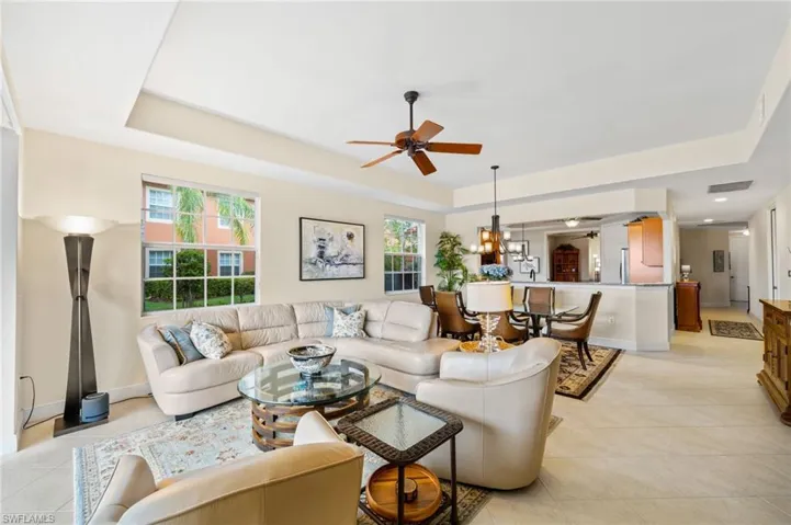 6414  Legacy  CIR, Naples, FL 34113