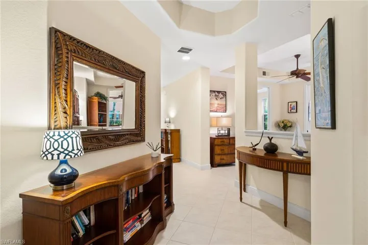 6414  Legacy  CIR, Naples, FL 34113