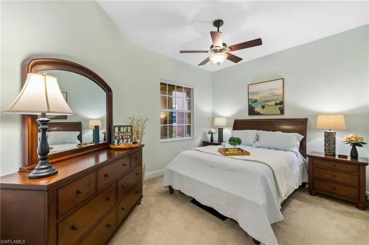 6414  Legacy  CIR, Naples, FL 34113