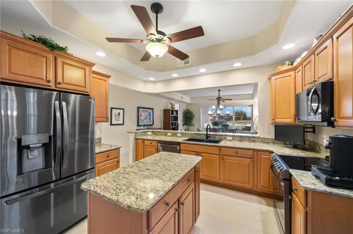 6414  Legacy  CIR, Naples, FL 34113