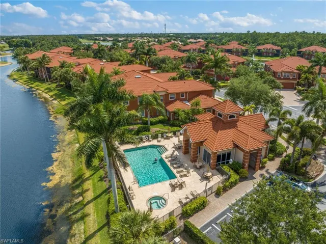 6414  Legacy  CIR, Naples, FL 34113