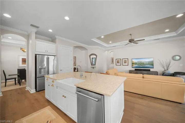 8735 Cavano St E, Naples, Florida 34119