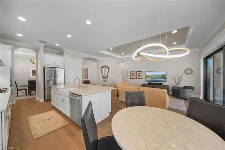 8735 Cavano St E, Naples, Florida 34119