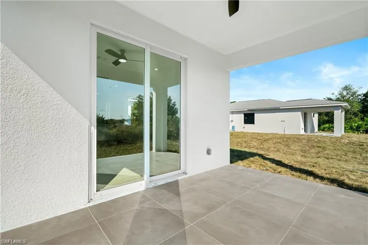 View of patio / terrace with ceiling fan