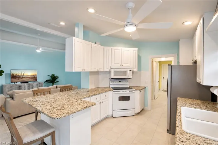 5434 Guadeloupe Way, Naples, Florida 34119