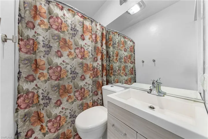 4700 32nd Ave Sw, Naples, Florida 34116
