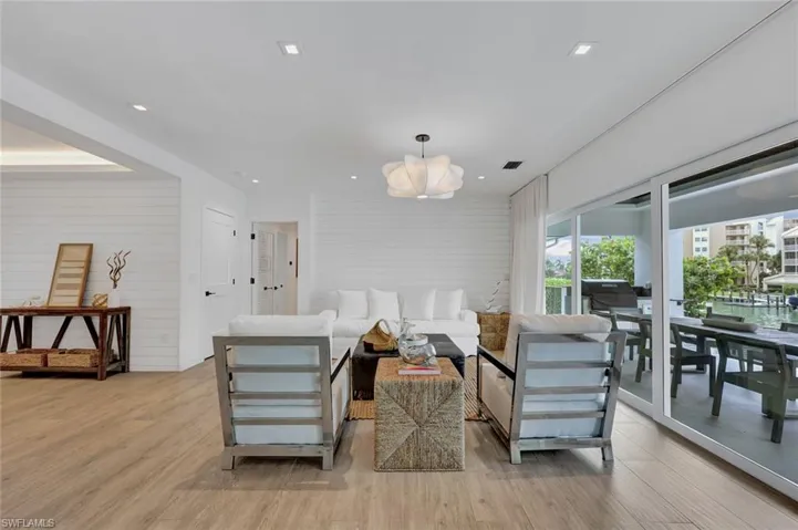 860 Partridge Ct, Marco Island, Florida 34145