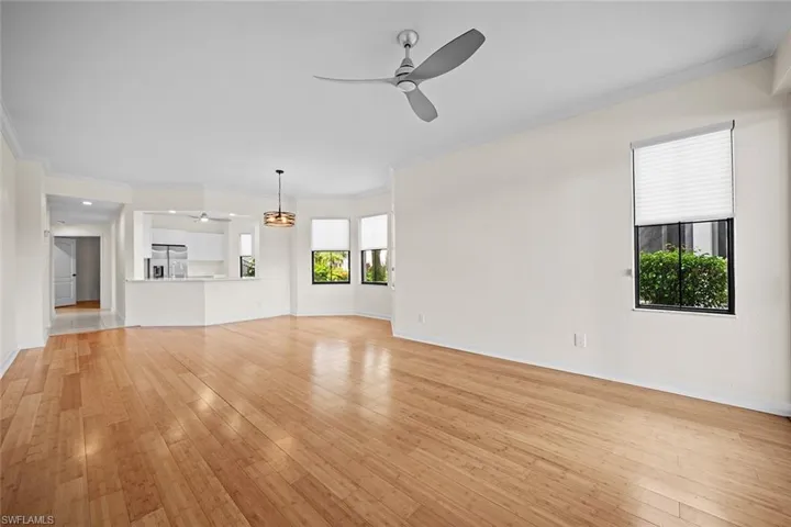 2415 Ravenna Blvd 101, Naples, Florida 34109