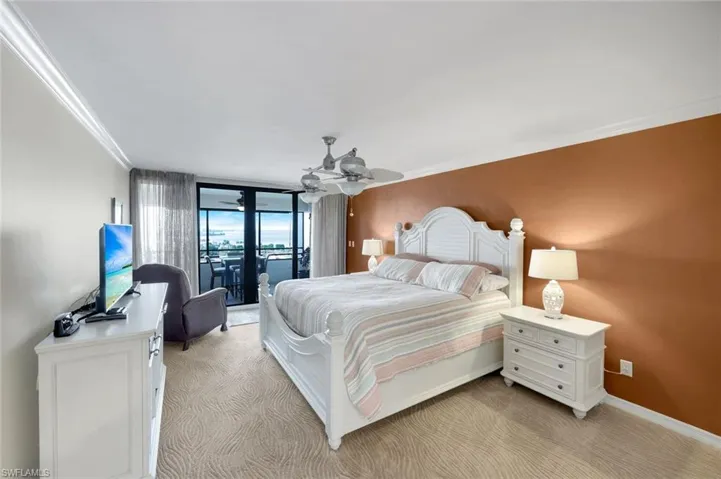 MBR w/sculptured cushy carpet.  Lge walk in closet w/built ins.
