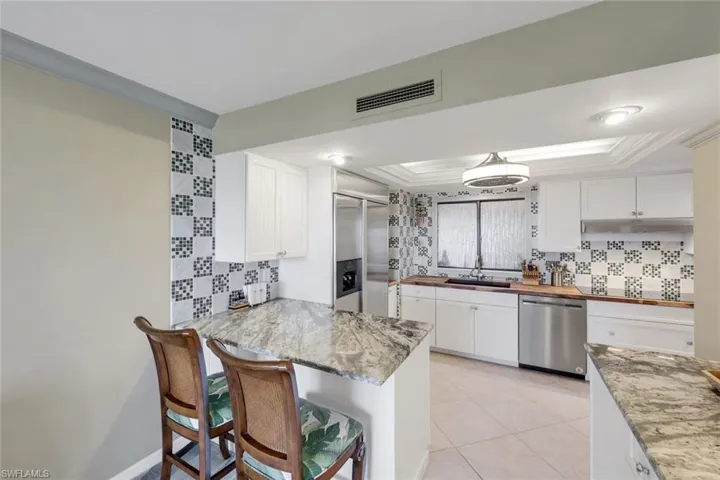 Plenty of counter space to serve it up...