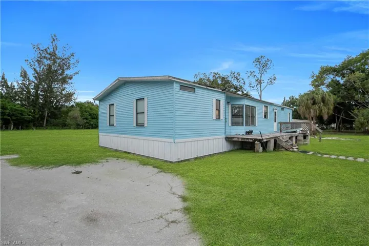 7993 Ebson Dr, North Fort Myers, Florida 33917