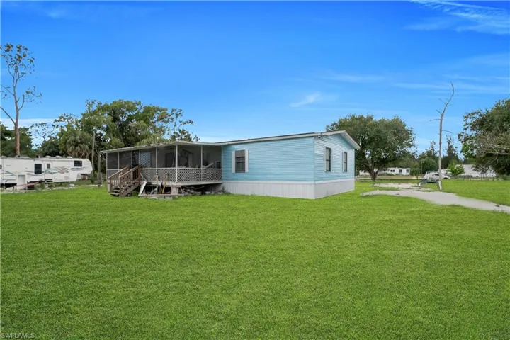 7993 Ebson Dr, North Fort Myers, Florida 33917