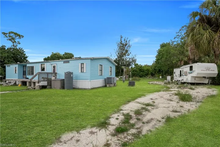 7993 Ebson Dr, North Fort Myers, Florida 33917