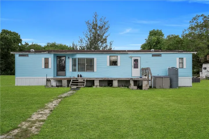 7993 Ebson Dr, North Fort Myers, Florida 33917