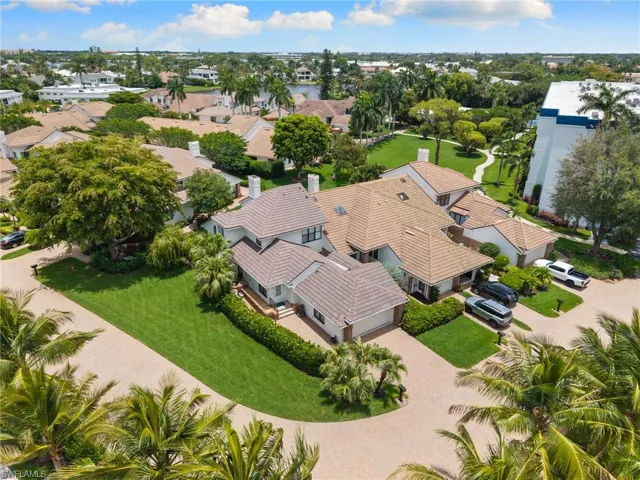 4008 Crayton Rd A1, Naples, Florida 34103