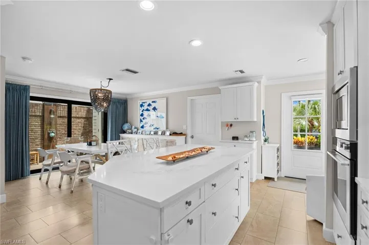 4008 Crayton Rd A1, Naples, Florida 34103