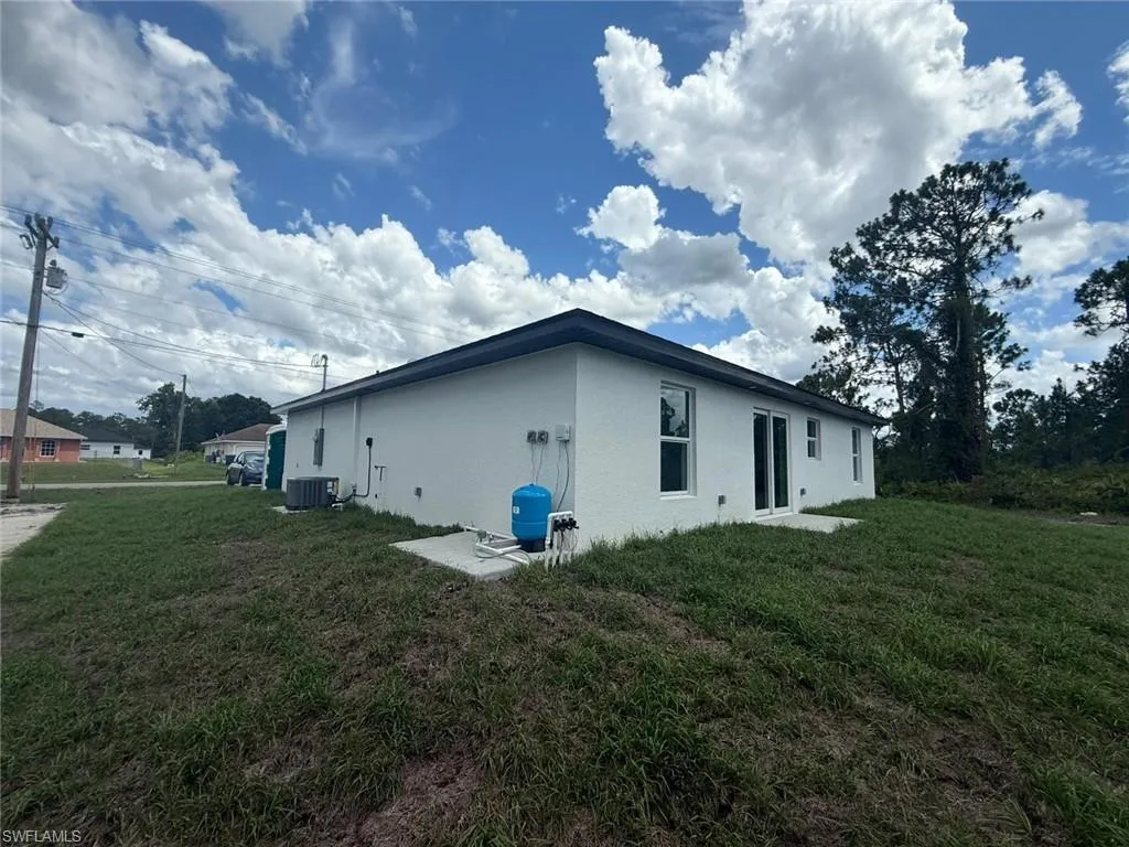 322 Mcarthur Blvd, Lehigh Acres, Florida 33974, 3 Bedrooms Bedrooms, ,2 BathroomsBathrooms,Residential,For Sale,Mc Arthur,225063534