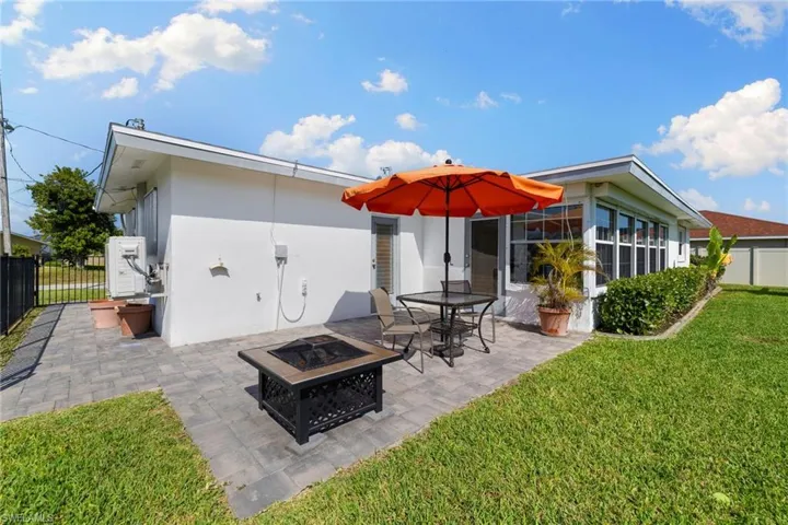 4407 SE 10th  AVE, Cape Coral, FL 33904