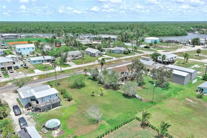 506 Copeland Ave N, Everglades City, Florida 34139