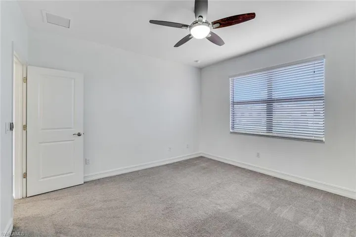 7918  Bristol  CIR, Naples, FL 34120