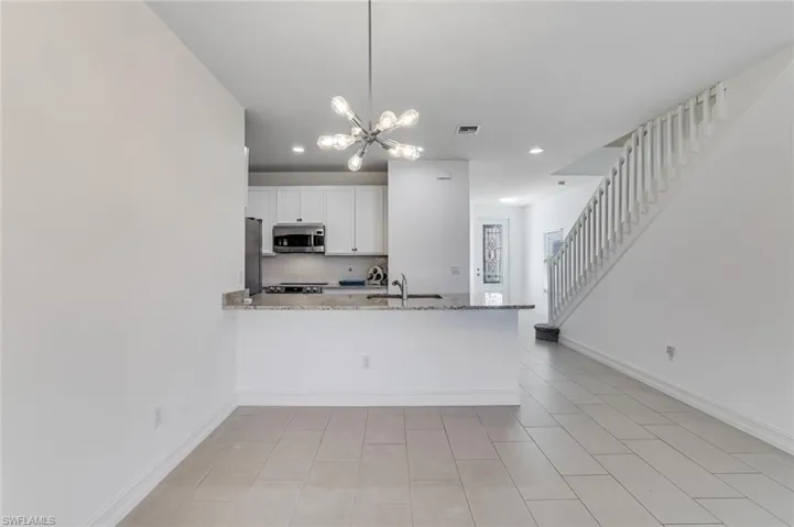 7918  Bristol  CIR, Naples, FL 34120