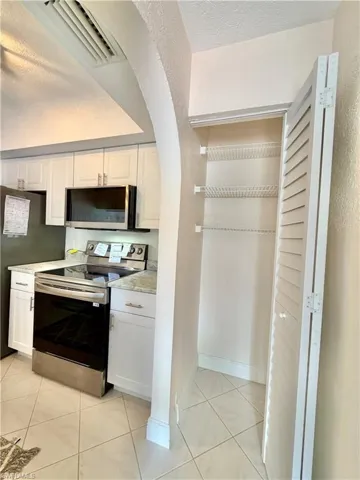6220 Timberwood Cir 122, Fort Myers, Florida 33908
