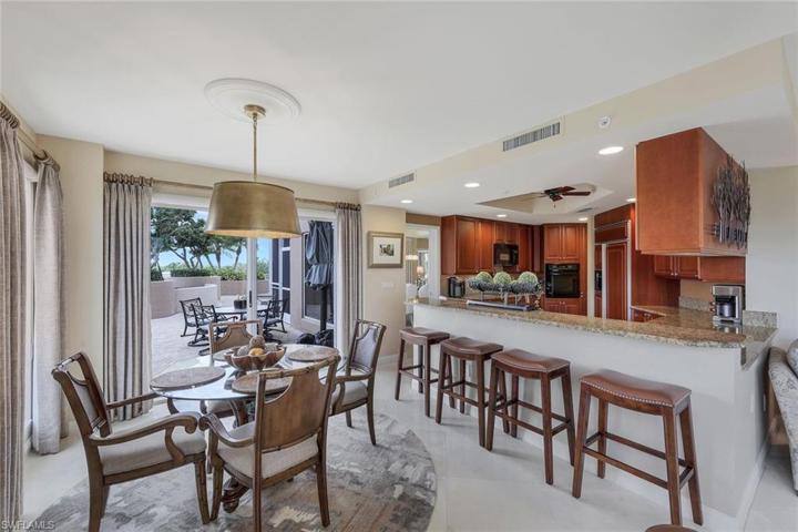 Enjoy the Florida sunshine whether inside or out!