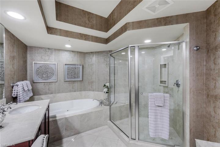 Soaking tub in the master bath beckons you; sip a glass of wine while relaxing in the tub.