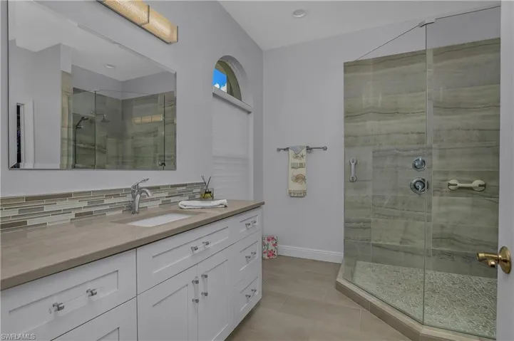 4904 Sedgewood Ln, Naples, Florida 34112
