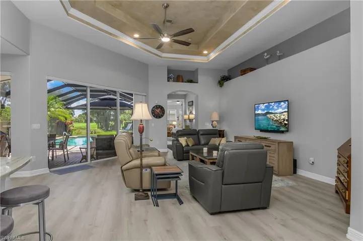 4904 Sedgewood Ln, Naples, Florida 34112
