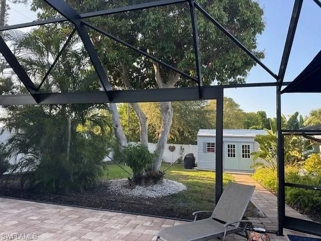 Giant Mansard Picture Window Cage- 2 Exits, Gardener's Delight