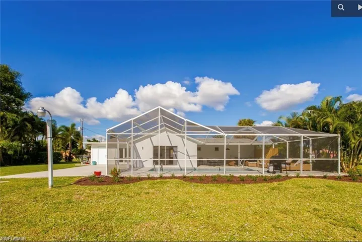 1438 Windsor Ct, Cape Coral, Florida 33904