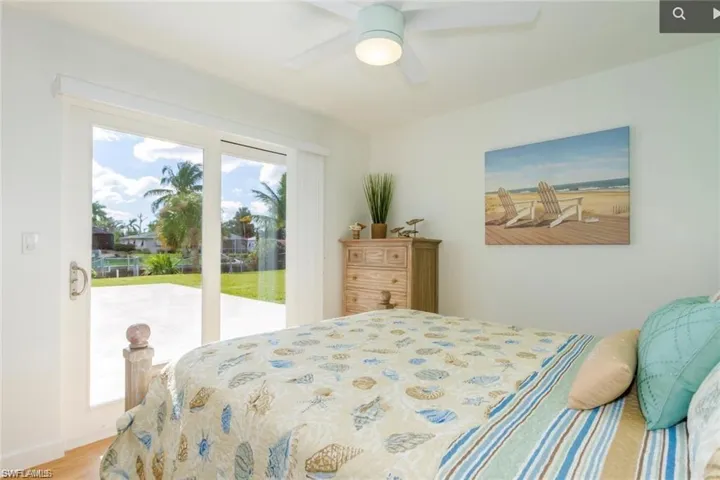 1438 Windsor Ct, Cape Coral, Florida 33904